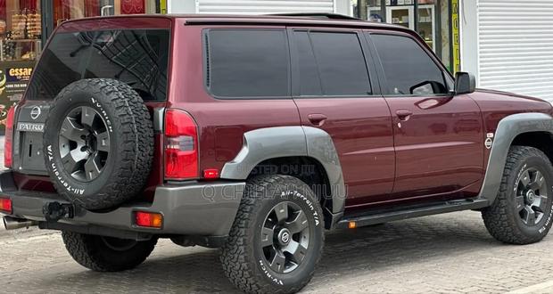 Nissan Patrol 2013 Burgundy