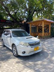 Subaru Forester 2011 White for sale