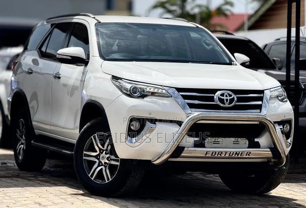 Toyota Fortuner 2017 White