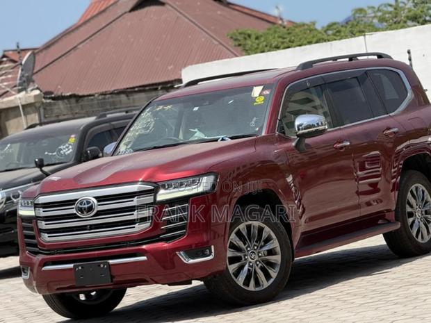 Toyota Land Cruiser 2023 Burgundy
