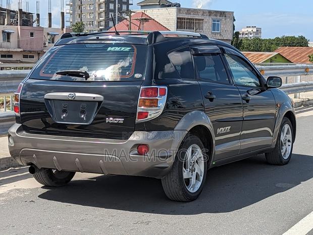 Toyota Voltz 2005 Black
