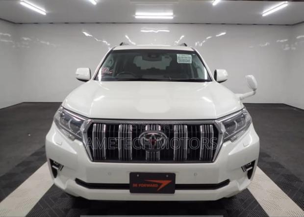 Toyota Land Cruiser Prado 3.0 172hp 2019 Pearl