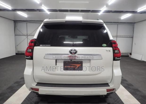Toyota Land Cruiser Prado 3.0 172hp 2019 Pearl