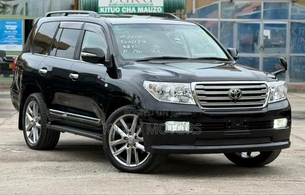 Toyota Land Cruiser 2008 Black