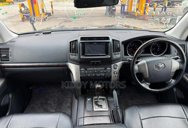Toyota Land Cruiser 2008 Black
