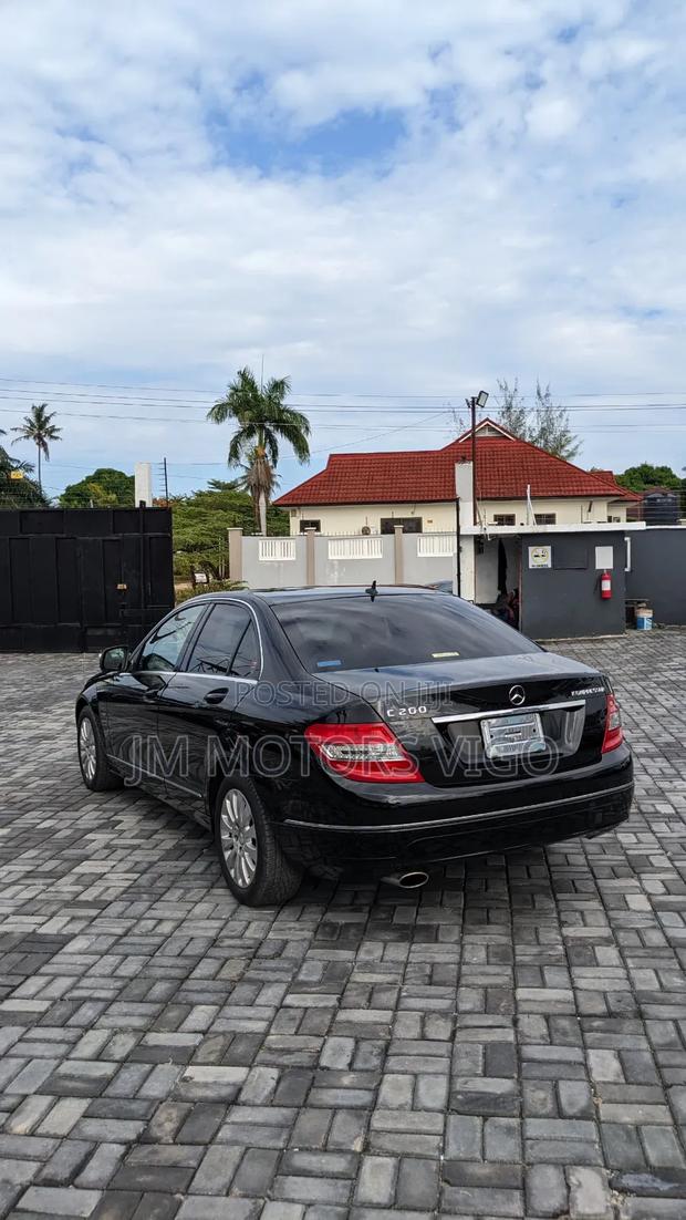 Mercedes-Benz C200 2007 Black