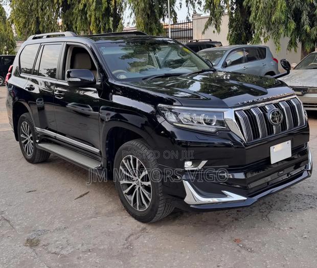 Toyota Land Cruiser Prado 2020 Black