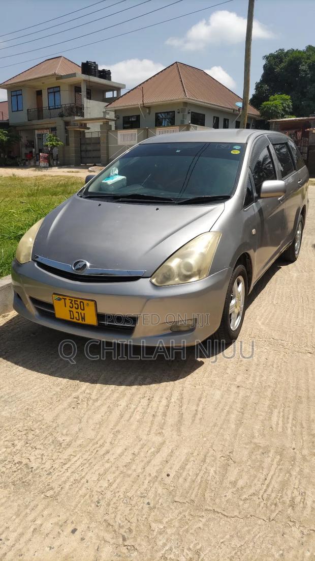 Toyota Wish 2006 Silver
