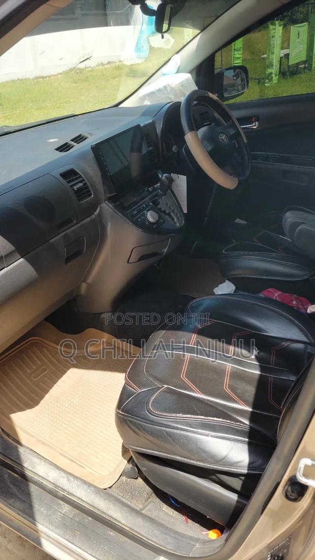 Toyota Wish 2006 Silver