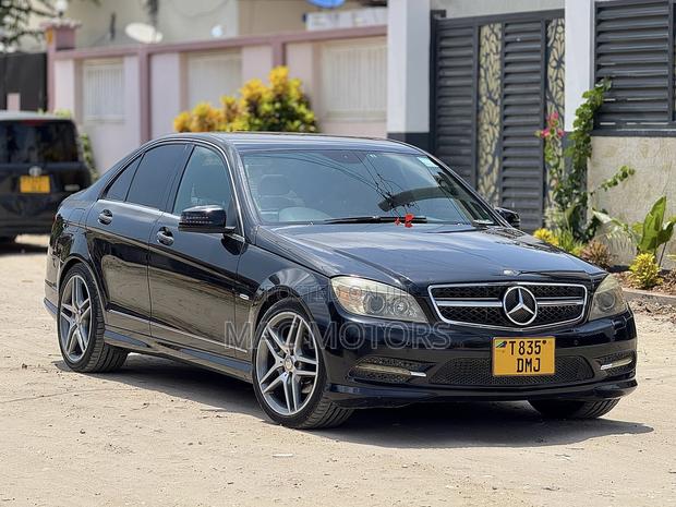 Mercedes-Benz C-Class 2009 Black