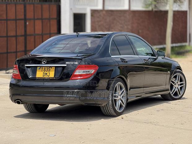 Mercedes-Benz C-Class 2009 Black