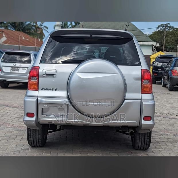 Toyota RAV4 2005 Silver