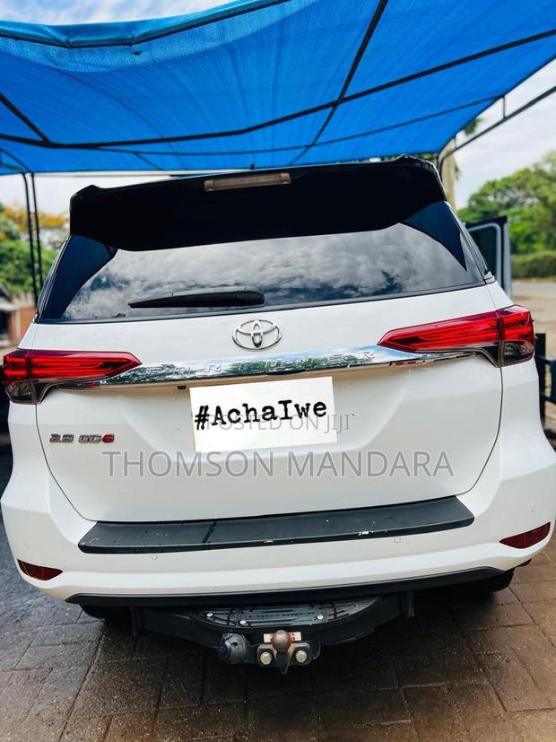 Toyota Fortuner 2023 White