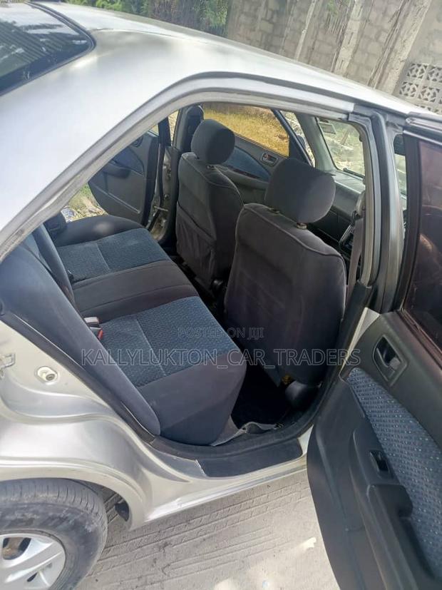 Toyota Carina 2001 Silver