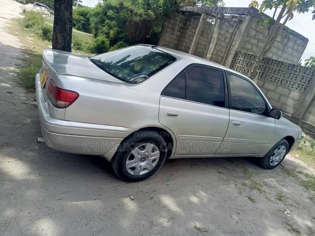 Toyota Carina 2001 Silver