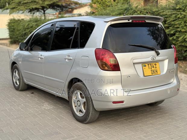 Toyota Corolla Spacio 2003 Silver