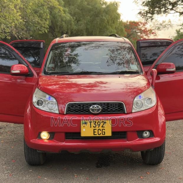 Toyota Rush 2008 Red
