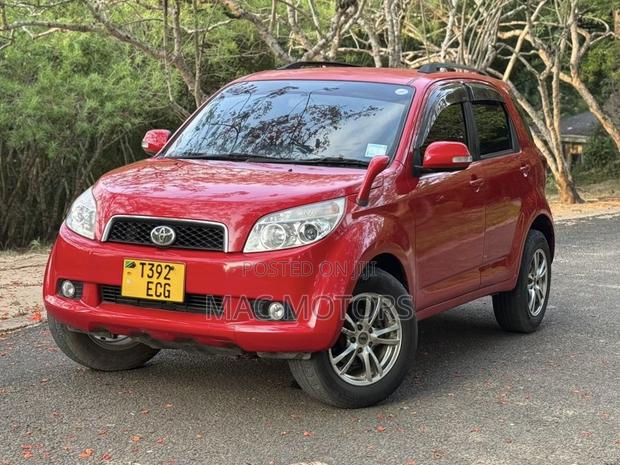 Toyota Rush 2008 Red