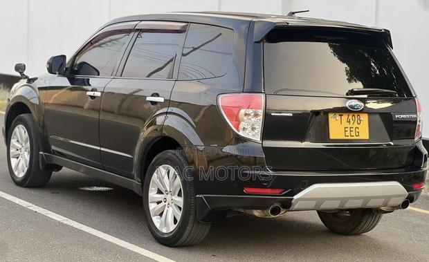 Subaru Forester 2012 Black