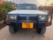 Toyota Hilux 2.5 Cab 2005 White for sale