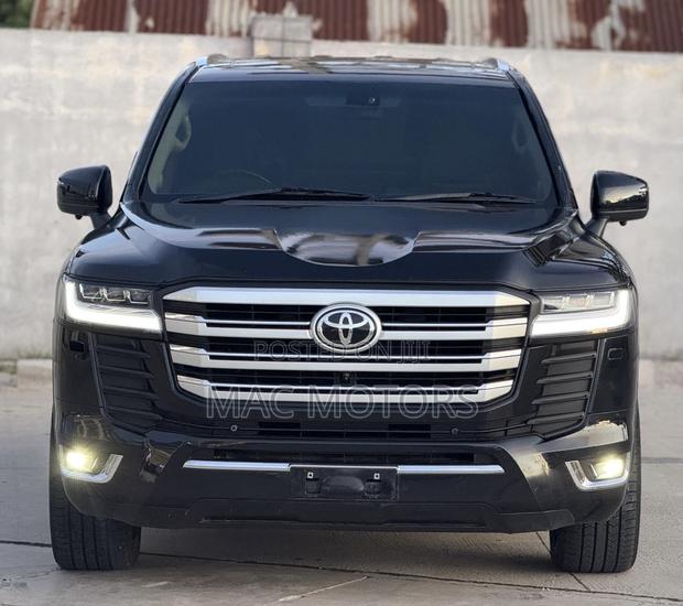 Toyota Land Cruiser 2015 Black