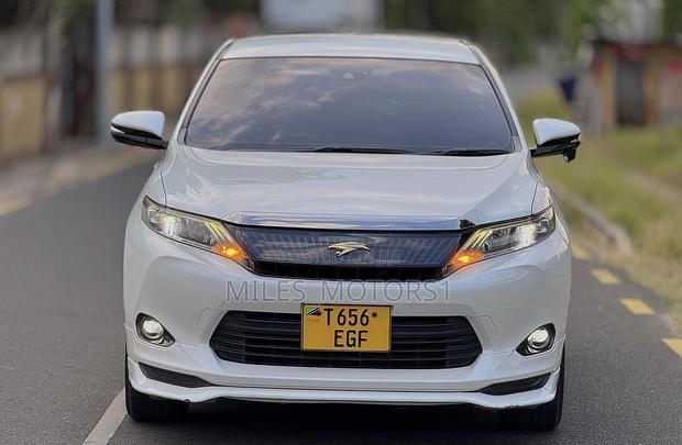 Toyota Harrier 2015 White