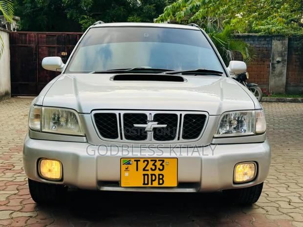 Subaru Forester Automatic 2001 Silver