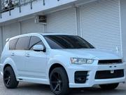Mitsubishi Outlander 2011 White for sale