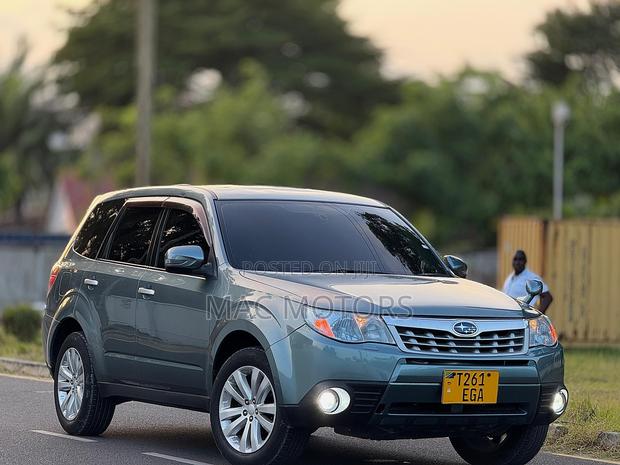 Subaru Forester 2011 Blue