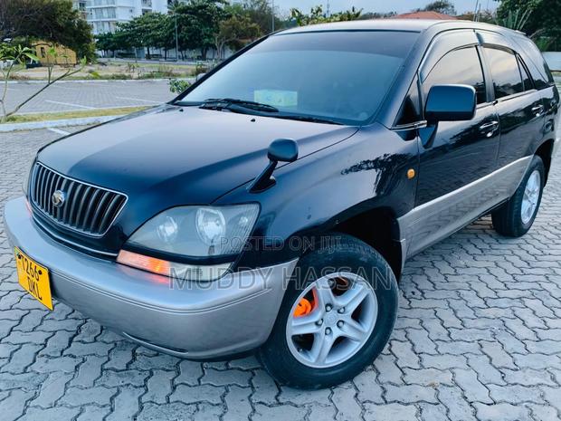 Toyota Harrier 2004 Black