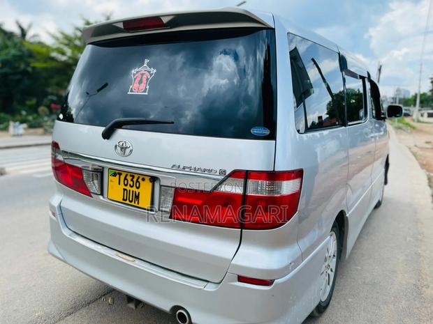 Toyota Alphard 2006 Silver