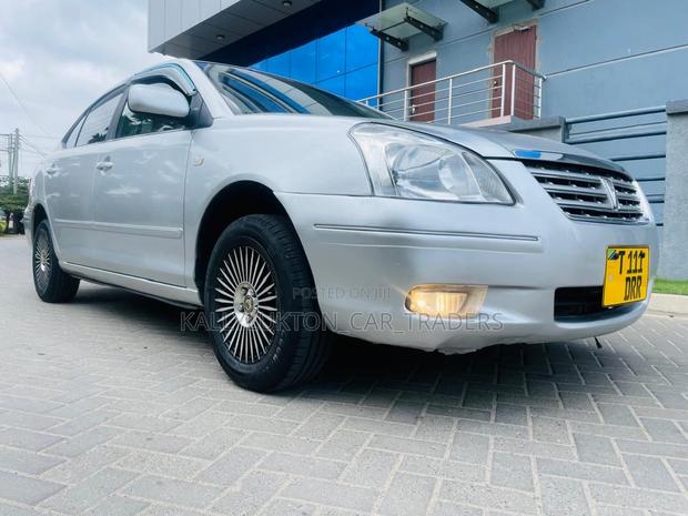 Toyota Premio 2005 Silver