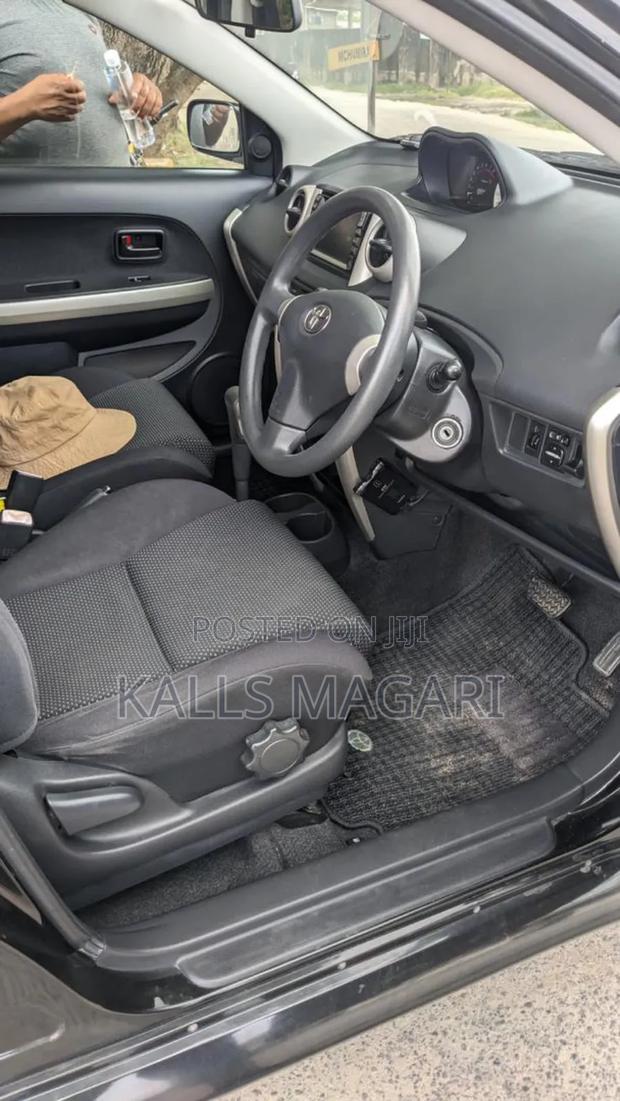 Suzuki Escudo 2006 Gold