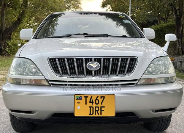 Toyota Harrier 2.4 16V 4WD 2002 White
