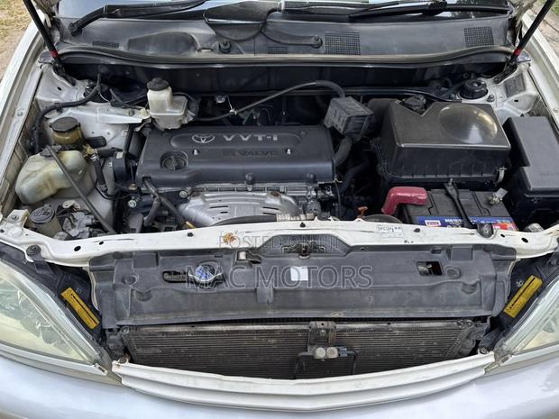 Toyota Harrier 2.4 16V 4WD 2002 White