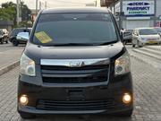 Toyota Noah 2.0 143hp AWD (7 Seater) 2008 Black for sale