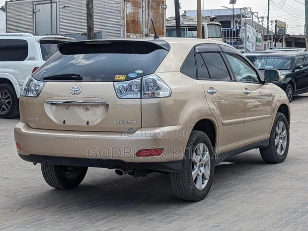 Toyota Harrier 2.4 2008 Gold