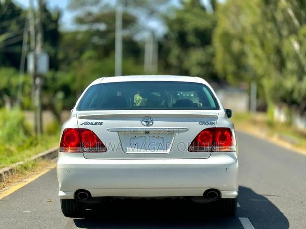 Toyota Crown Royale 2005 Silver
