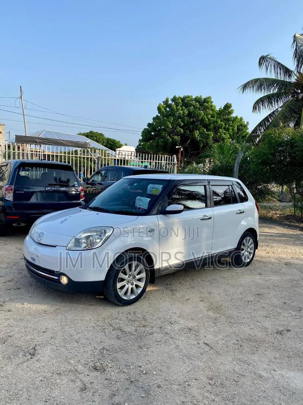 Mazda Verisa 2010 White