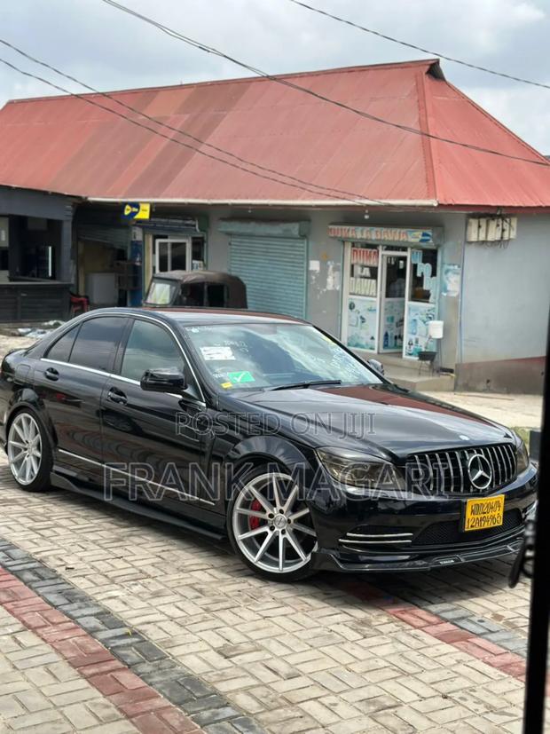 Mercedes-Benz C-Class 2008 Black