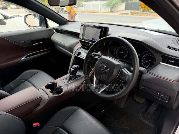 Toyota Harrier 2023 White