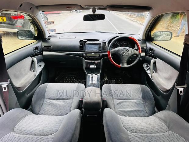 Toyota Allion 2004 Silver