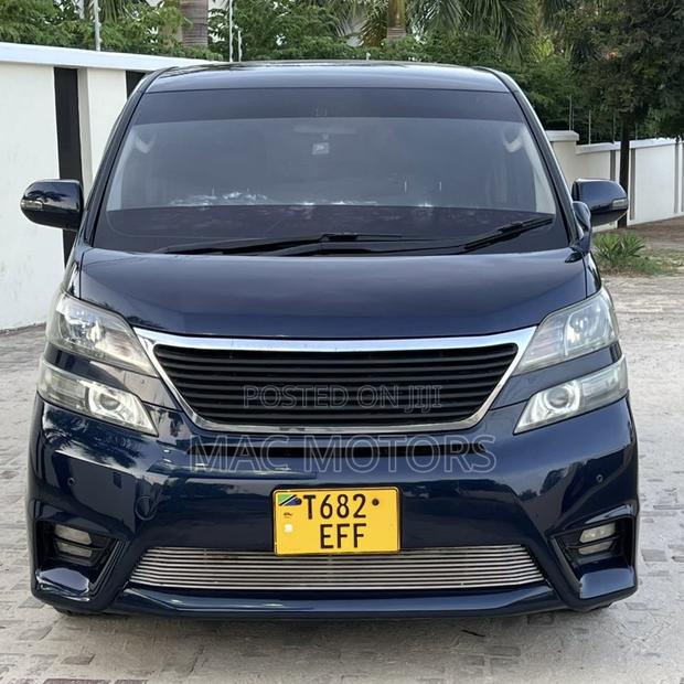 Toyota Vellfire 2009 Blue