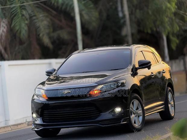 Toyota Harrier 2.0 2014 Black