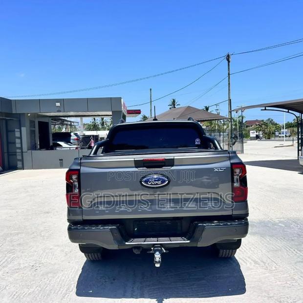 Ford Ranger Wildtrak 2023 Gray
