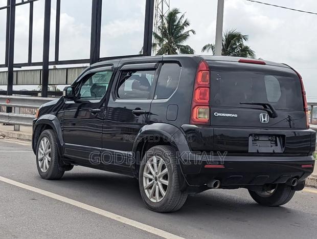 Honda Crossroad 2010 Black