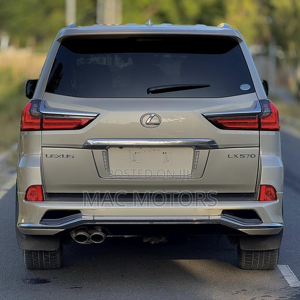 Lexus LX 570 (5 seats) AWD 2019 Beige