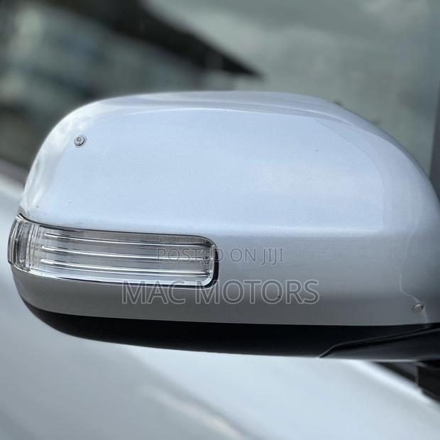 Toyota Ractis 2006 Silver