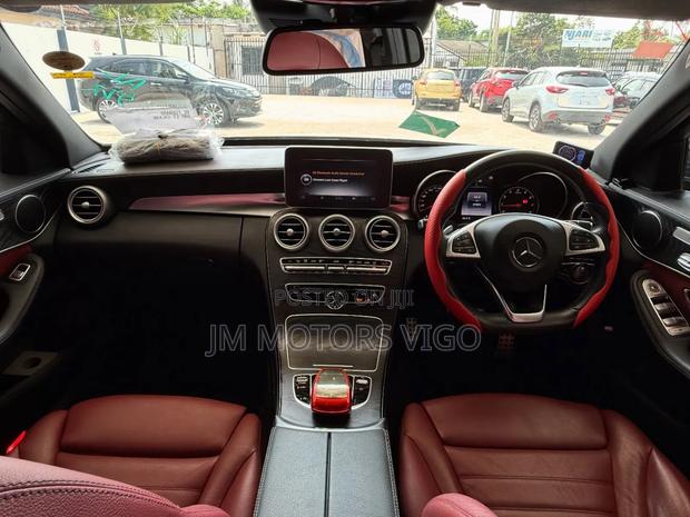 Mercedes-Benz C200 2015 Black