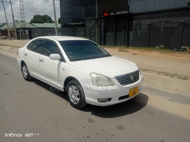 Toyota Premio 2005 White
